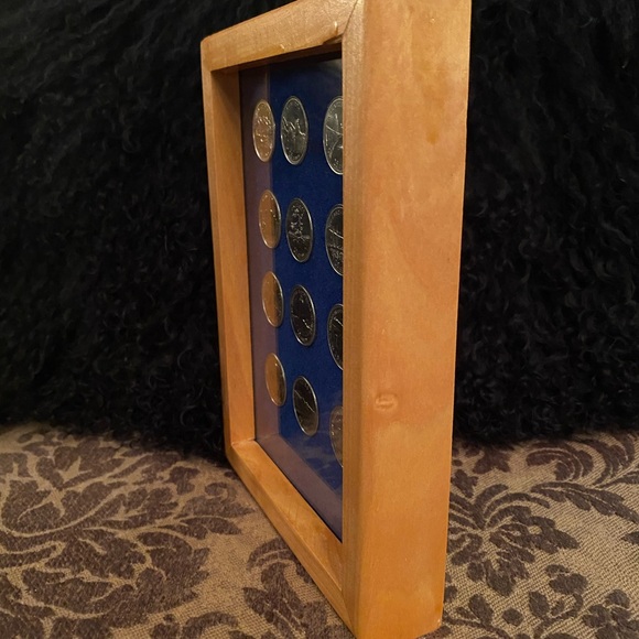 Canada's 125th Anniversary Commemorative 12-Coin Set (1867 - 1992) - Picture 5 of 5